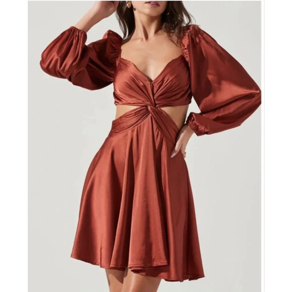 Astr Dresses & Skirts - ASTR Anamaria Mini Dress Long Sleeve Cutout Rust Medium